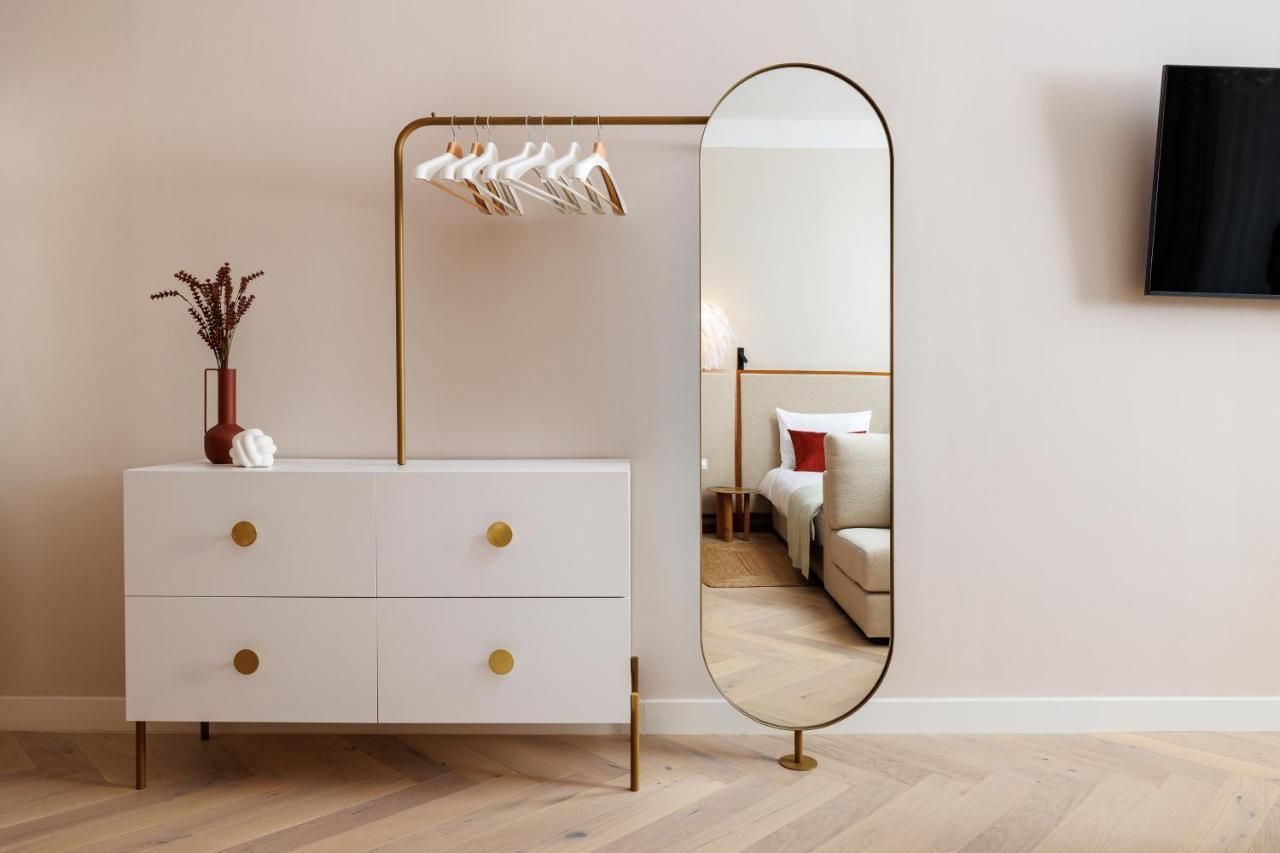 Aries' Collection Luxury Apartment *